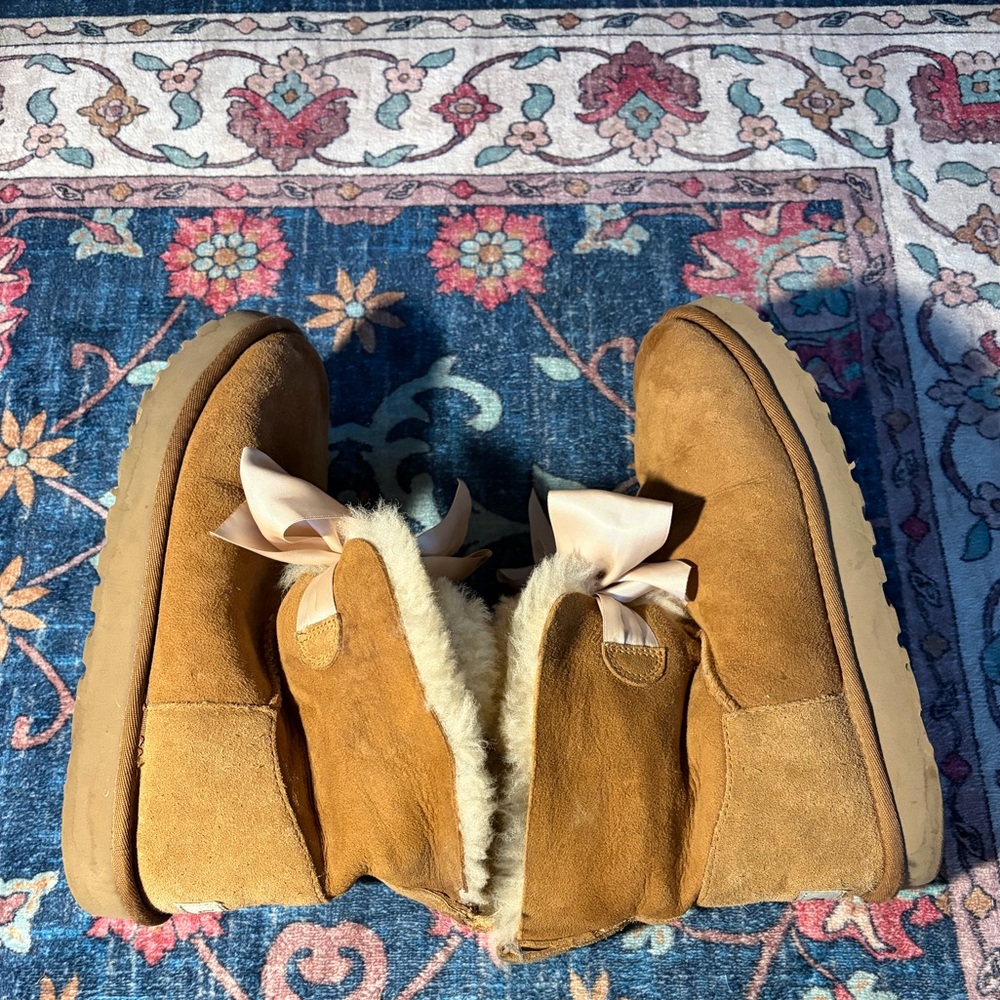 Ugg Bow Boots - image 4